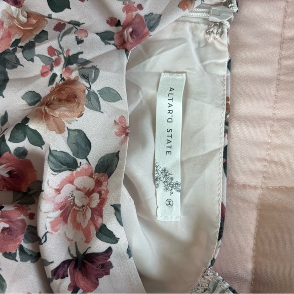 Altar’d State Floral Puff Sleeve Dress - Picture 4 of 4